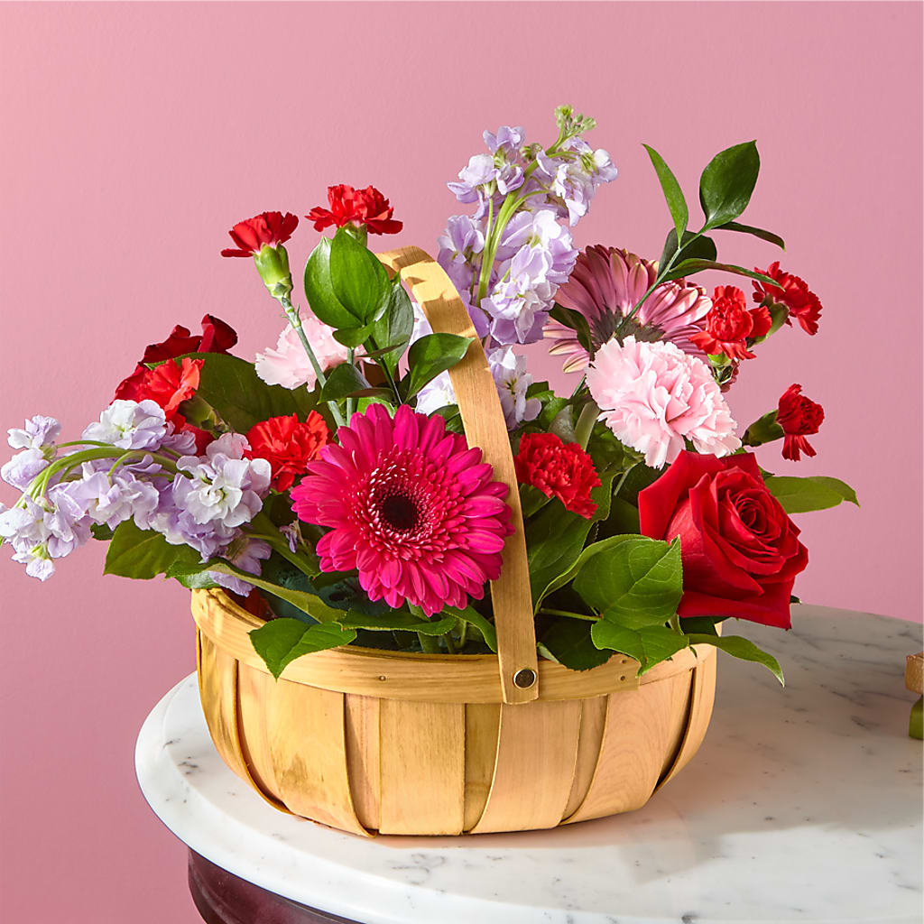 Pink Picnic Basket – Indiana Floral/flower Boutique, Indiana PA