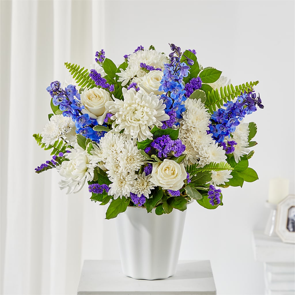 Hold Dear Tabletop Basket – Indiana Floral/flower Boutique, Indiana PA